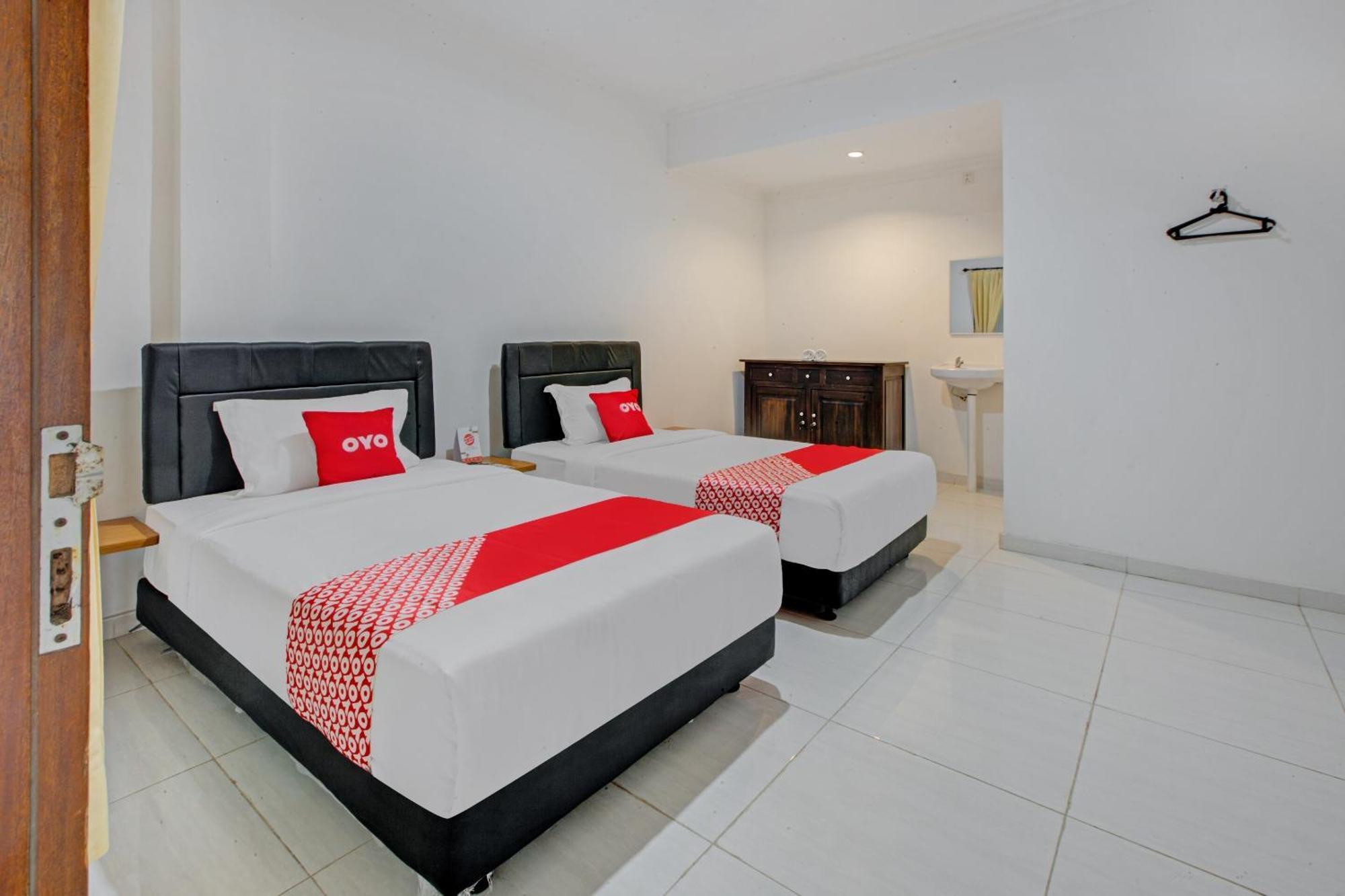 Oyo 2463 Bali Balangan Hotel ジンバラン エクステリア 写真