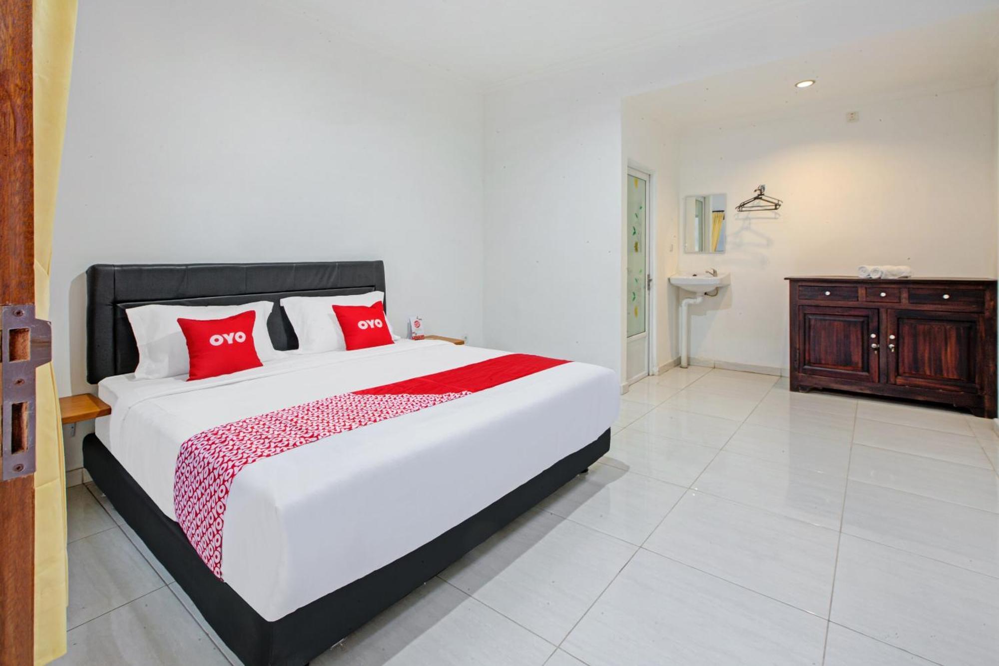 Oyo 2463 Bali Balangan Hotel ジンバラン エクステリア 写真